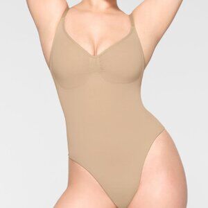 SKIMS Seamless Sculpt Low Back Thong Bodysuit